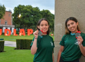 Estudiantes UDLAP ganan medallas en la President’s Cup de Perú