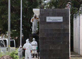 Identifican y entregan 100 cuerpos catalogados como desconocidos en Puebla