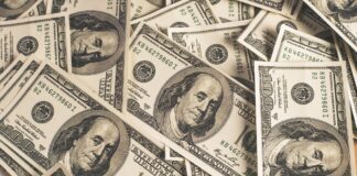 EU anuncia multa de 5 mil dólares a migrantes ilegales