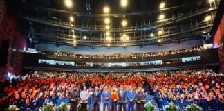 Universidad IEU celebra graduación con más de mil profesionistas comprometidos