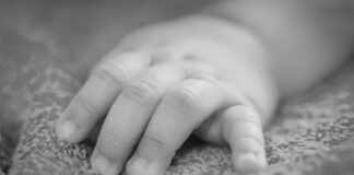 Fallece recién nacida rescatada de hospital inundado en La Ceiba