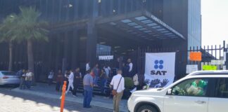 Empleados del SAT en Puebla continúan laborando pese a paro nacional