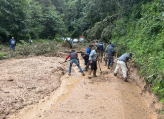 Zacatlán activa protocolos y libera caminos tras lluvias