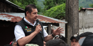 Puebla entrega gastos funerarios y becas de orfandad por afectaciones recientes