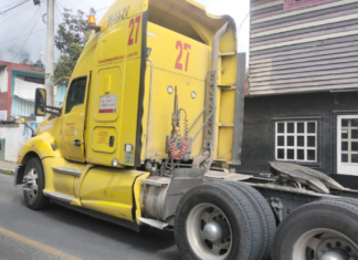 Recuperan camión robado en Veracruz tras operativo en Puebla