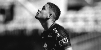 Futbolista brasileño pierde la vida tras chocar contra una vaca