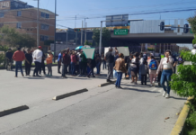 Padres del CENDI Diego Rivera bloquean la 11 sur