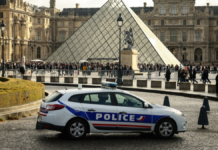 Cinco nuevos arrestos por robo de joyas en el Museo del Louvre