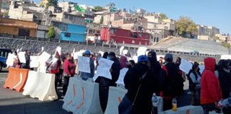 Bloqueos de transportistas generan cierres parciales en accesos a Puebla