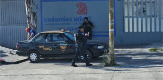 Disparan contra un hombre a bordo de un taxi en Calzada Zaragoza