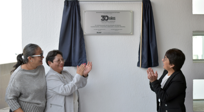BUAP celebra 30 años de la Formación General Universitaria Inglés-Francés