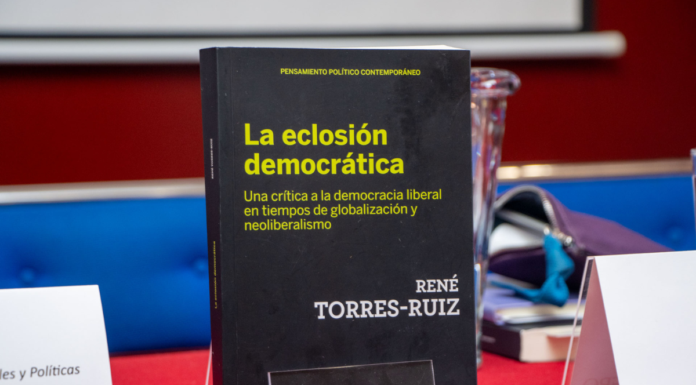 Académico IBERO presenta una crítica a la democracia liberal
