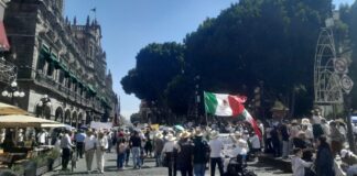 Poblanos se unen a marcha nacional de la “Generación Z”
