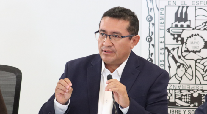 Pável Gaspar anuncia sesiones extramuros del Congreso de Puebla