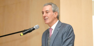 Pepe Chedraui critica al PAN y PRI por sumarse a marchas de jóvenes