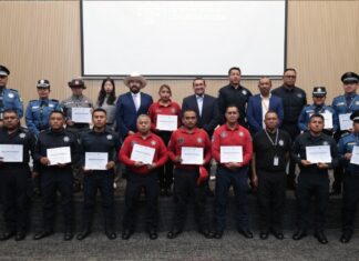 Reconocen labor de policías estatales, turísticos y bomberos en Congreso