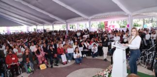 Entregan más de 2 mil 900 beneficios del SEDIF en cinco regiones de Puebla