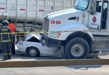 Dos mujeres mueren en choque con revolvedora en la Puebla-Tehuacán