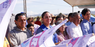 Lupita Cuautle mejora servicios básicos en calle de San Luis Tehuiloyocan