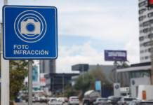 Puebla sancionará a autos con placas foráneas desde 2026