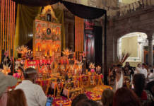 Ofrenda del Palacio Municipal de Puebla recibe a más de 100 mil visitantes