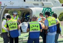 Trasladan a joven con quemaduras faciales desde Acatlán por vía aérea