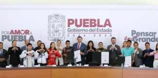 Alejandro Armenta reconoce a talentos deportivos poblanos