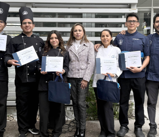 Estudiantes de Gastronomía BUAP ganan concurso ¡A chopear!