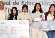 Entregan 2 mil 744 tarjetas de Beca “Benito Juárez” a estudiantes BUAP