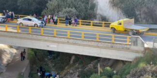 Accidente en San Miguel Canoa deja un muerto y un herido