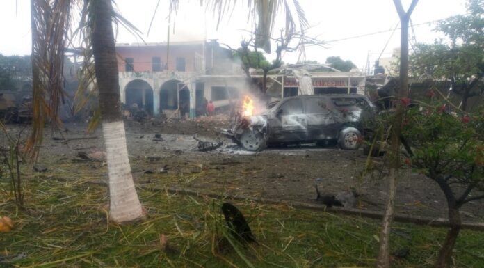 FGR investiga coche bomba que dejó cinco muertos en Michoacán