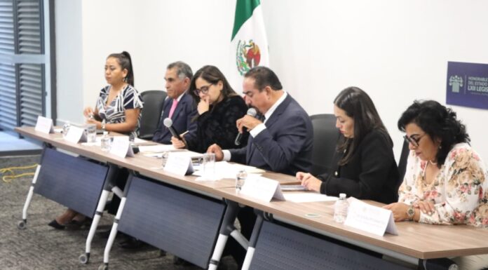 Aprueban exhorto para dar en adopción animales en situación de calle