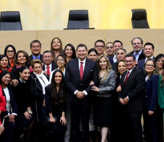 Congreso de Puebla recibe Primer Informe de Gobierno de Alejandro Armenta