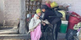 Denuncian fraude en desalojo de mujer centenaria en Tehuacán