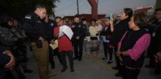 Félix Pallares recorre colonia Universidades para reforzar seguridad