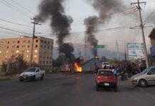 Bloquean la Tlaxcala–Texmelucan; exigen seguridad y apoyo para fiestas patronales