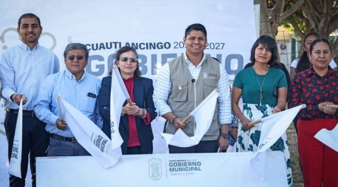 Omar Muñoz inicia dignificación de parque en UH de Galaxias Almecatla