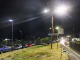Tonantzin Fernández moderniza alumbrado en Paso de Cortés