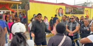 Toman primaria en Atlixco por falta de transparencia y presuntos abusos