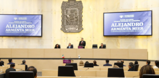 Alejandro Armenta entrega Primer Informe de Gobierno al Congreso del Estado