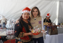 Realizan Bazar Navideño y Mural Colectivo en el Zócalo de Puebla