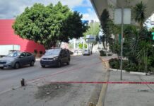 Se desprenden trozos de concreto del puente de Calzada Zaragoza