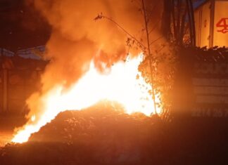 Se incendia recicladora en Misiones de San Francisco