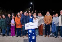 Lupita Cuautle entrega ampliación de red eléctrica en San Luis Tehuiloyocan