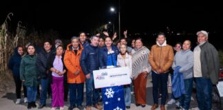 Lupita Cuautle entrega ampliación de red eléctrica en San Luis Tehuiloyocan