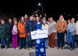 Lupita Cuautle entrega ampliación de red eléctrica en San Luis Tehuiloyocan