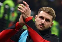 AC Milan confirma que Santiago Giménez será operado del tobillo