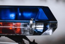 Abandonan cadáver de hombre frente a la casa de sus padres en Xicotlán