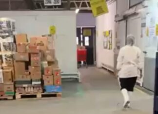 Asaltan supermercado en Angelópolis y huyen con botín en efectivo