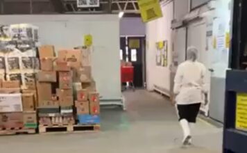 Asaltan supermercado en Angelópolis y huyen con botín en efectivo